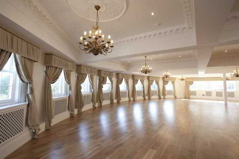 St James Hotel