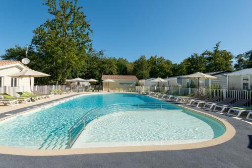 Camping Les Ch�vrefeuilles