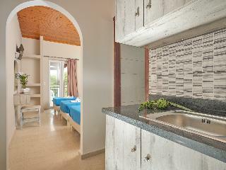Savvas Aparthotel
