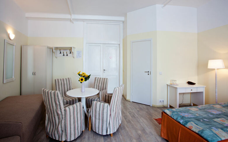 Economy Hotel