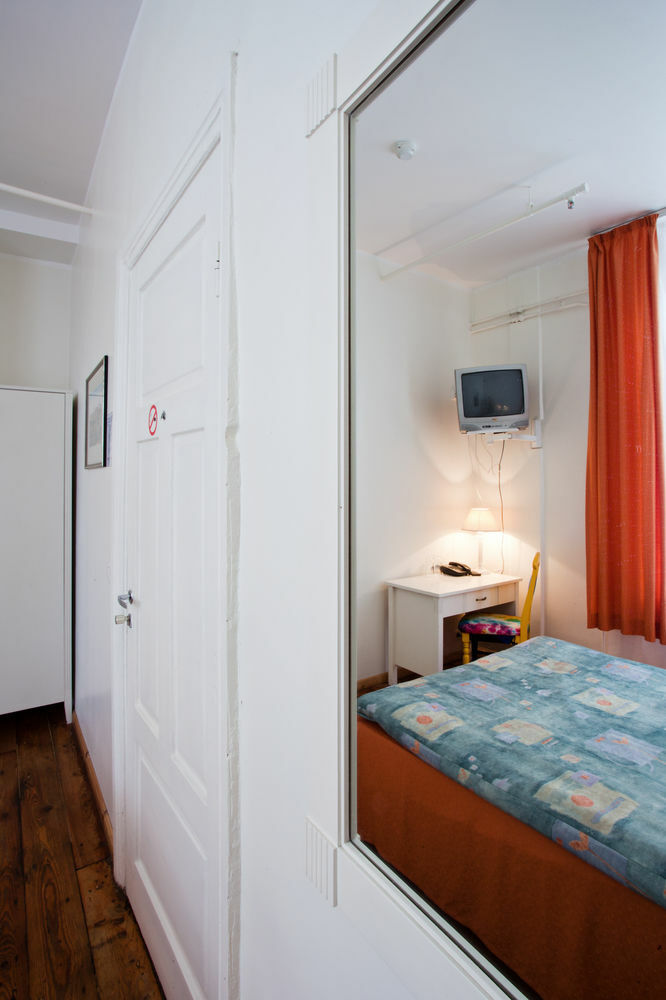 Economy Hotel