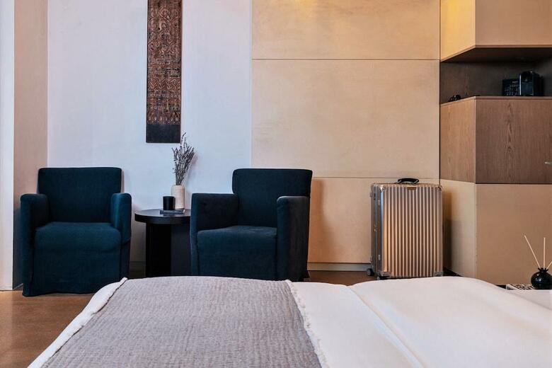 Hotel Life Gallery