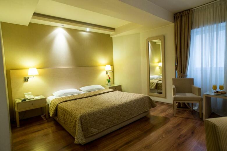 Hotel Davitel Tobacco