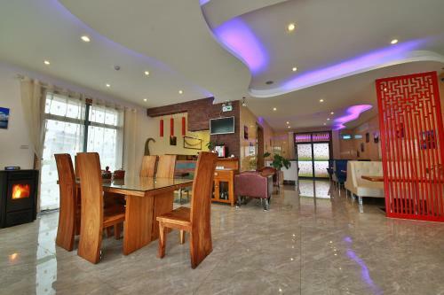 Crystal Boutique Hotel