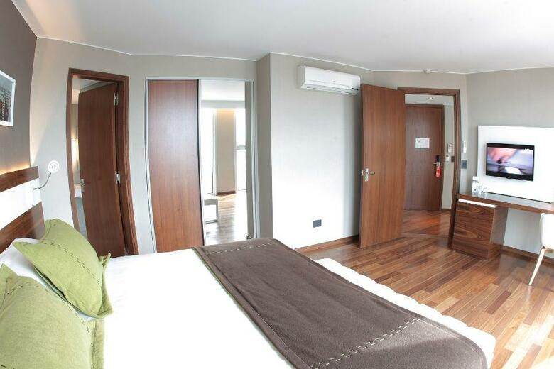 Yrigoyen 111 Hotel
