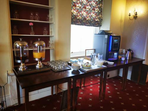 Cliffden Hotel