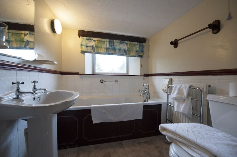 Agroturismo Cwmwennol Country House