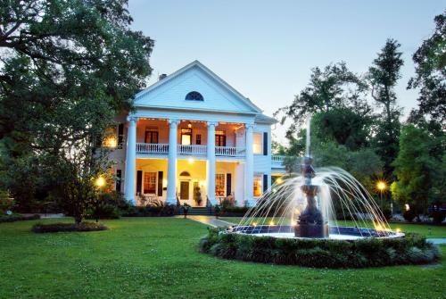 Bed & Breakfast Historic Michabelle Inn