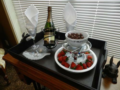 The Stone Gate Inn Bed & Breakfast