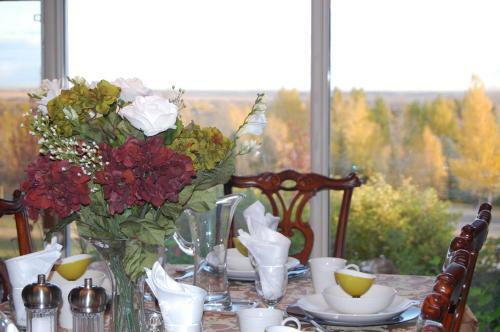The Stone Gate Inn Bed & Breakfast