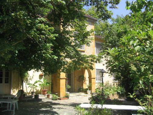 Hotel Le Petit Chaperon Rouge