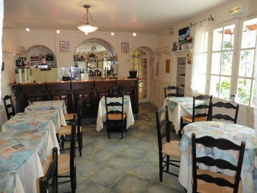 Hotel Le Petit Chaperon Rouge