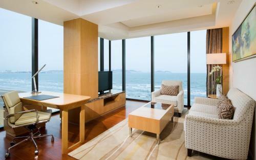 Hotel Sheraton Yantai Golden Beach Resort