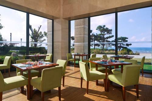 Hotel Sheraton Yantai Golden Beach Resort