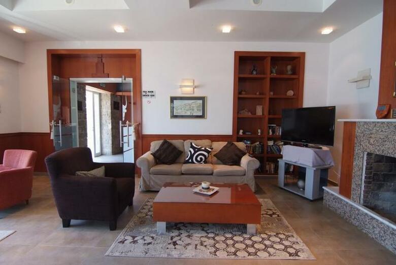 Hotel Minoa
