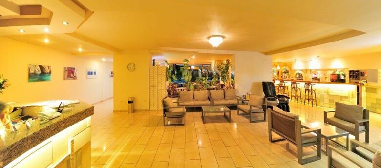 Hotel Carina