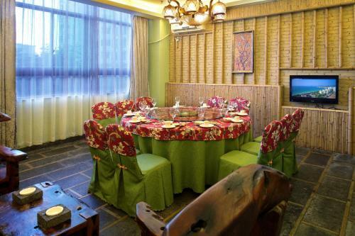 Forest City Resort Hotel