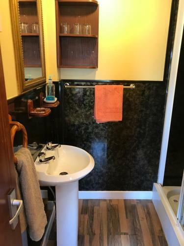 Hostal Carnside Guest House