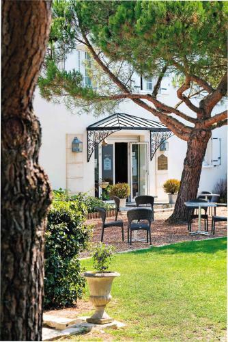 Hotel H�tel Des Chateaux