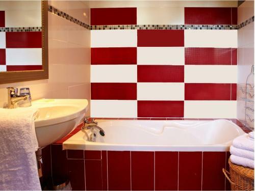 Hostal Le Puits De Jeanne