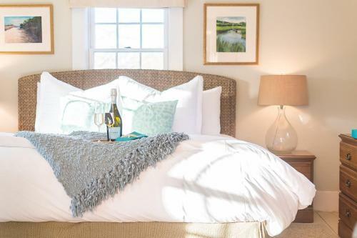 Bed & Breakfast Sea Meadow Inn