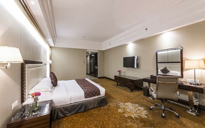 Country Garden Phoenix Hotel Tongliao