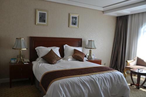 Aventine Town Hotel