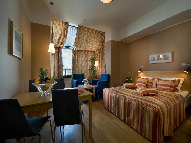 Ea Hotel Julis