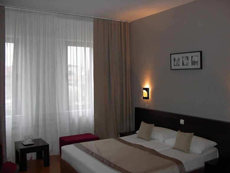 Unique Hotel