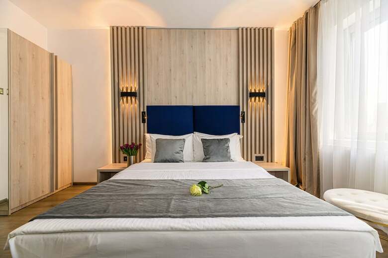 Unique Hotel