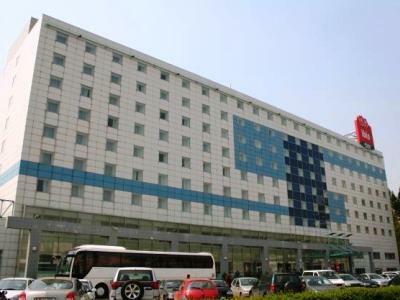 Hotel Ibis Gara De Nord