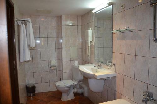 Hotel Seven Hills