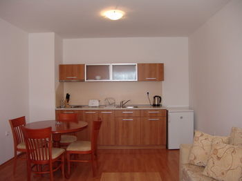 Hotel Elit 2 (.)