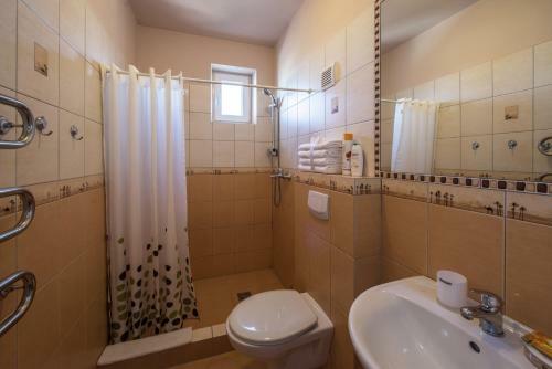 Hostal Baltas Namas