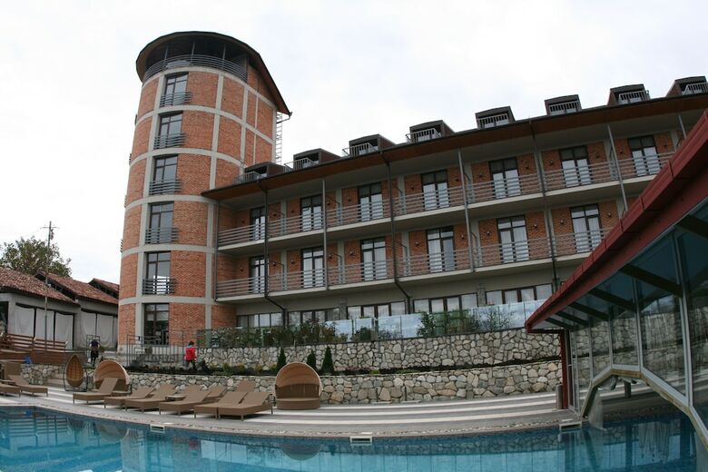 Savaneti Hotel