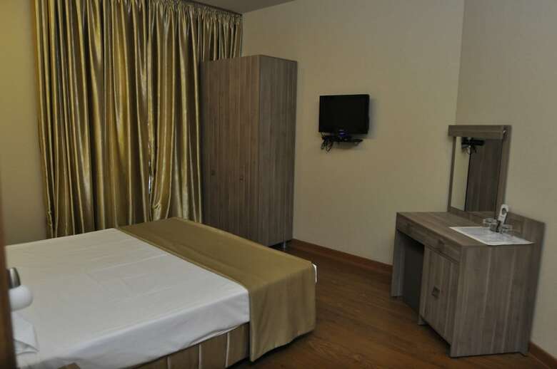 Savaneti Hotel
