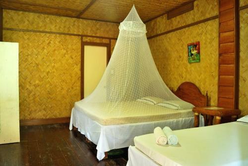 Hotel Lally And Abet Beach Cottages