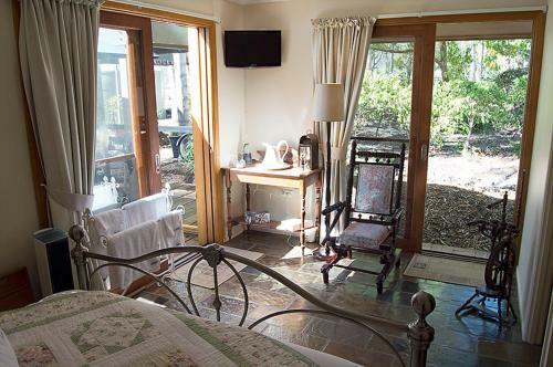 Hideaway Haven Bed And Breakfast