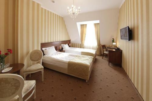 Hotel Jaros?aw