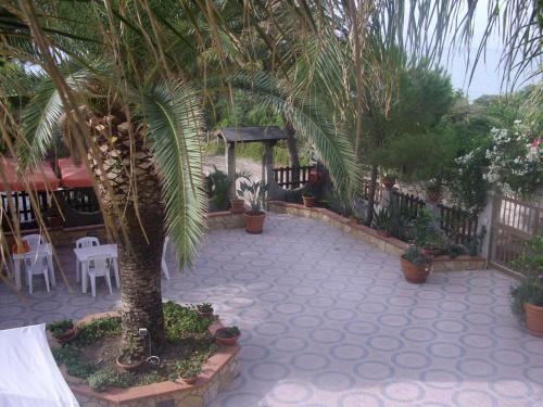 Hostal B&B Valoroso Village
