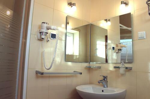 Hostal Rezydencja Bukowy Dw�r