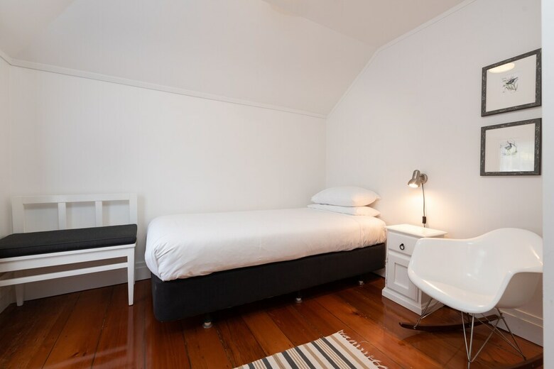 The Old Oak Boutique Hotel