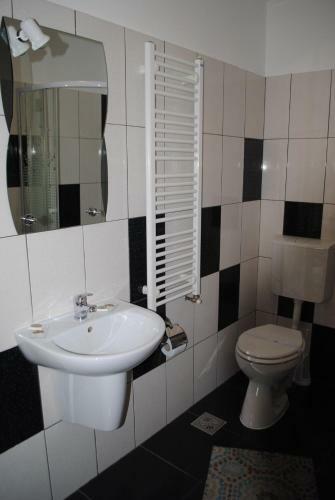 Hostal Casa Tineretului