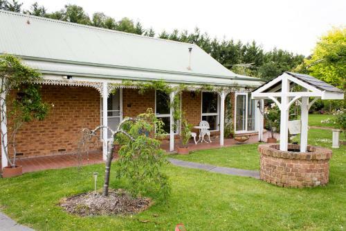 Lakeside Cottage Luxury B&B