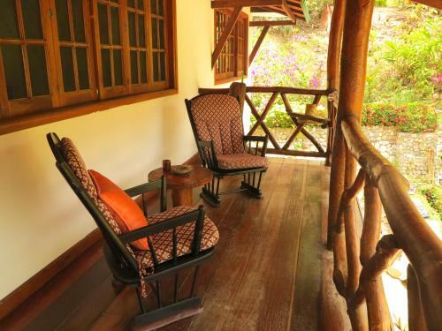 Hostal La Jorar�