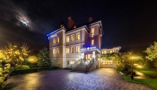 Hotel Bystrytsya Lux