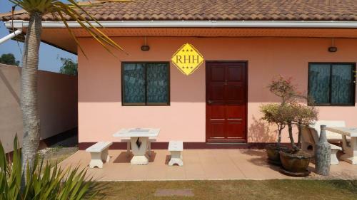 Rainbow Hill Hotel