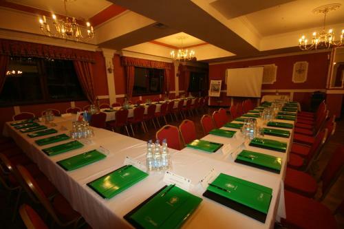 Hotel Dw�r Ostoia
