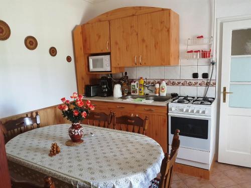 Hostal Vir�gos Vend�gh�z