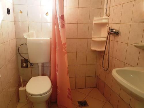 Hostal Vir�gos Vend�gh�z